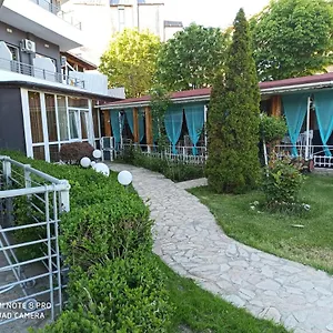 Danita & Diva Restaurant Bbq&pool Bar Appartement Varna